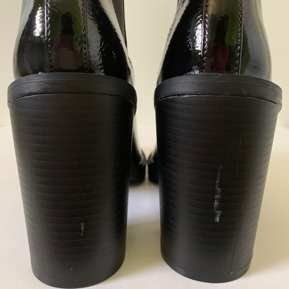 Fashion Nova Black Patent Chunky Boots Size 6.5 - Picture 8 of 16